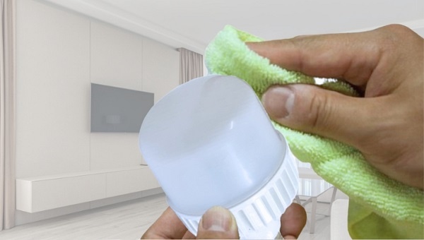 Cách vệ sinh và bảo dưỡng đèn LED đúng cách