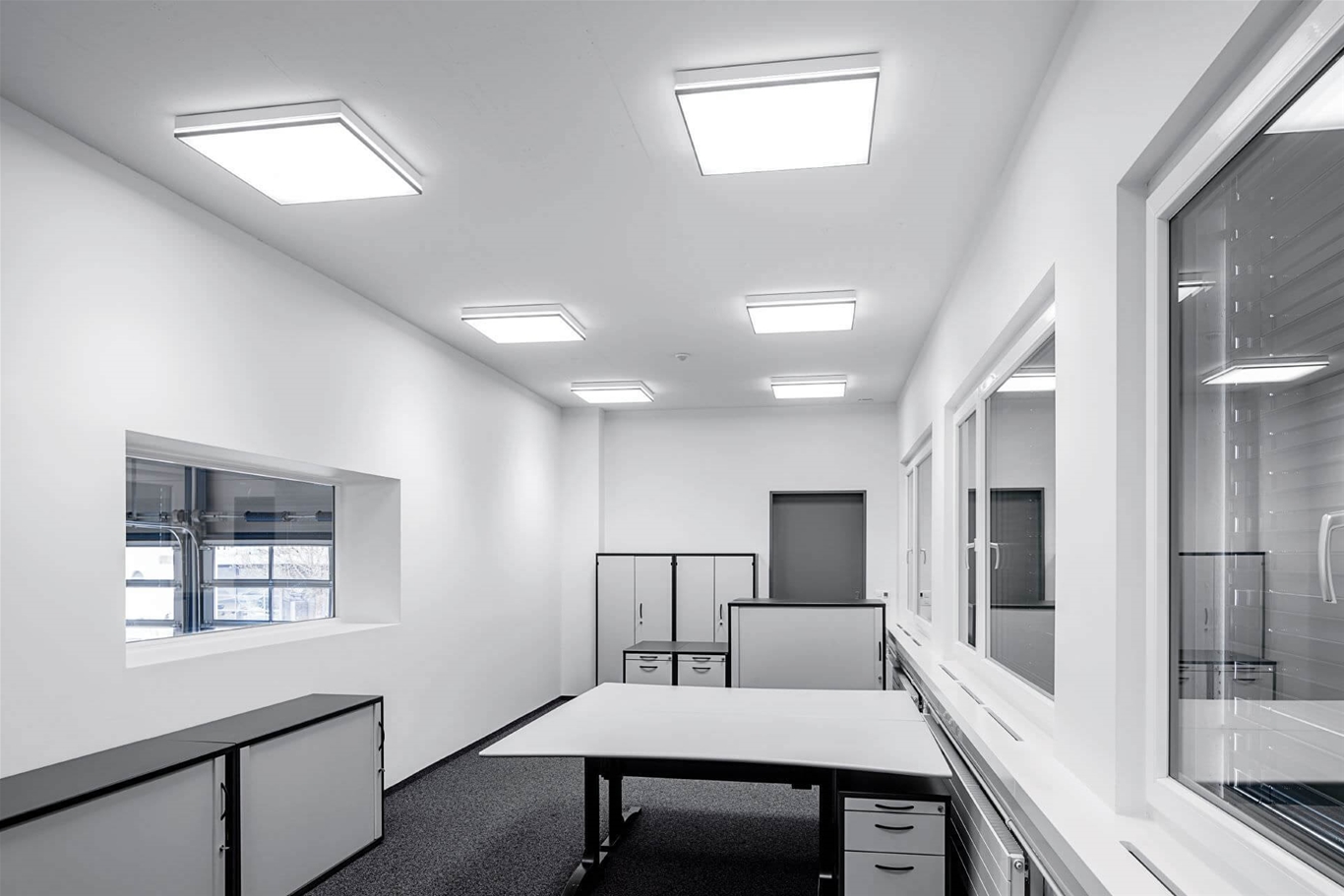 Đèn LED ốp trần và âm trần: Nên chọn loại nào?