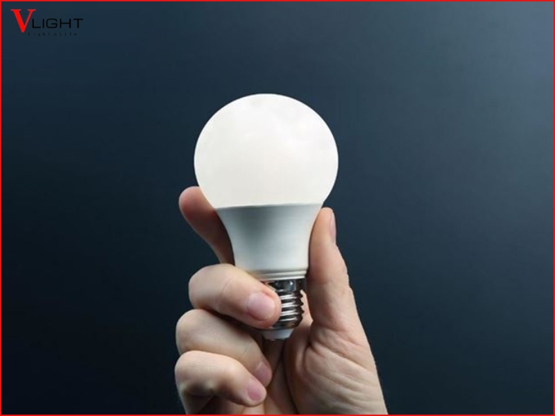 Bảo trì và vệ sinh hệ thống đèn LED định kỳ